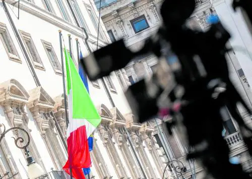 Dazi, vertice di emergenza a Palazzo Chigi. Meloni cancella tutti gli impegni