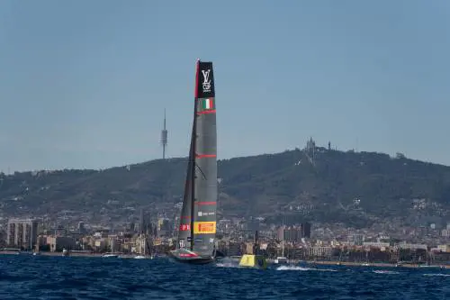 Luna Rossa conquista la quarta regata e aggancia Ineos sul 2-2