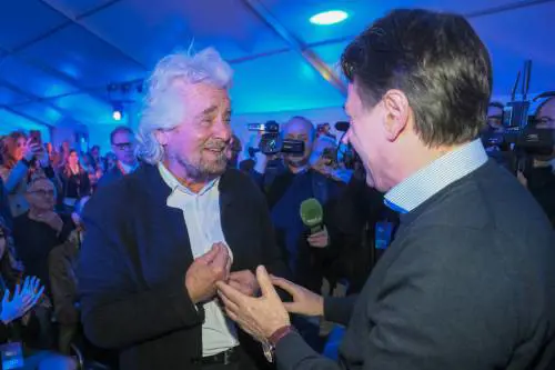 Grillo prepara un video per boicottare il leader
