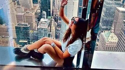 I neonati seppelliti, la foto, il colore dello smalto. "Vi spiego cosa c'è dietro Chiara Petrolini"