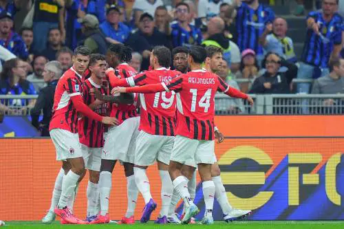 Gabbia resuscita il Diavolo: il derby è rossonero