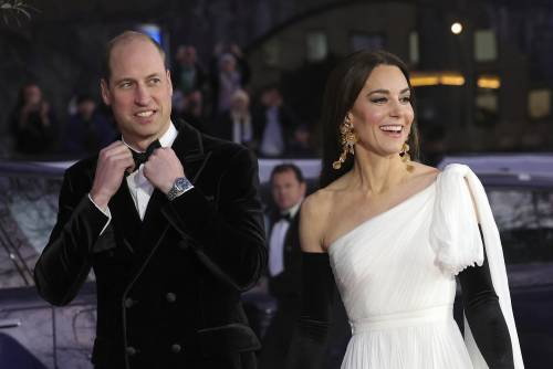 William e Kate preparano lo sbarco negli Usa. Così fanno guerra a Harry e Meghan   