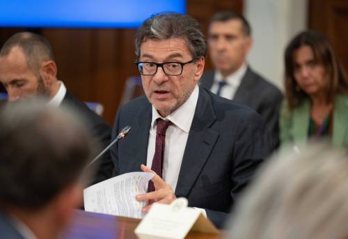 Giorgetti: "La manovra? Servono sacrifici da tutti. Troveremo un equilibrio"