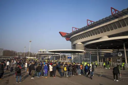 San Siro bis, Sala in aula. I paletti del centrodestra