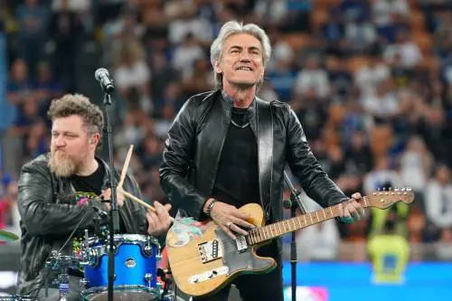 La lezione del rock di Ligabue alla musica