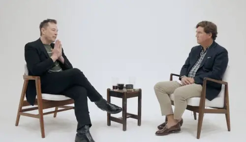 "C'è una lista di Epstein, hanno paura. Se vince Trump...". La profezia di Musk contro i dem