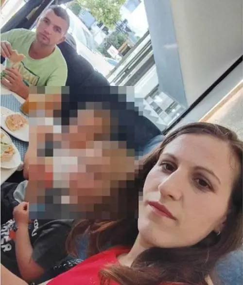 Uccide la moglie davanti ai due figli. L'orrore svelato in video-chiamata