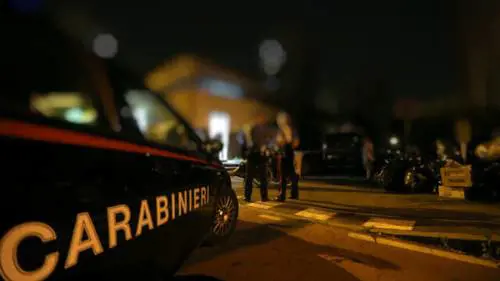 Pedinamenti, scatole di viagra e stalking: arrestati due carabinieri