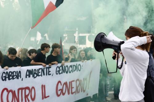 Manifestazione pro-Palestina: slogan e striscioni a Milano e Roma