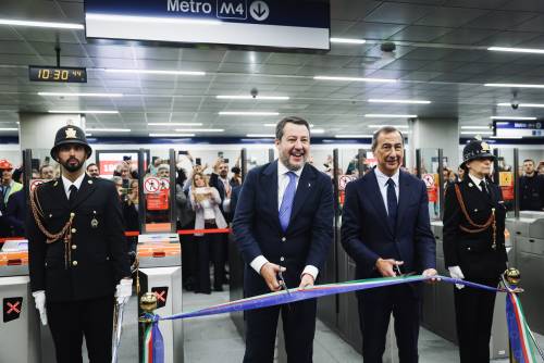 Salvini inaugura con Sala la nuova Metro di Milano. "Dividiamoci su altro"