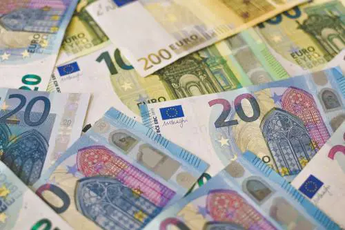Il Tesoro colloca 4 miliardi di Bot, buona la richiesta