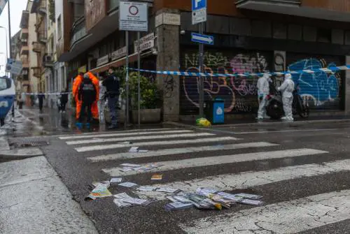 Tenta di rubare i Gratta e vinci. Il barista lo uccide a forbiciate