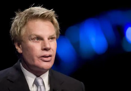 "Giovani drogati e abusati per anni". Arrestato l'ex capo di Abercrombie&Fitch