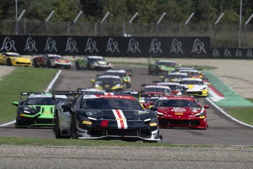 Finali Mondiali Ferrari, lo spettacolo di Imola trionfa sotto la pioggia 