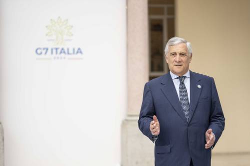 Tajani chiude il G7 Sviluppo di Pescara. "Un tassello per la pace Italia credibile"