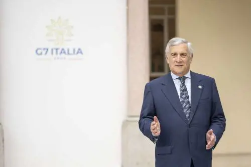Tajani chiude il G7 Sviluppo di Pescara. "Un tassello per la pace Italia credibile"