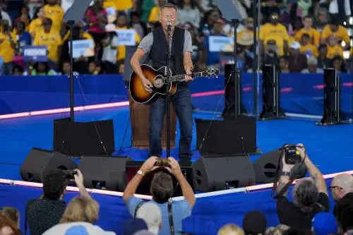 Bruce Springsteen, doppio live a S. Siro, E album di inediti