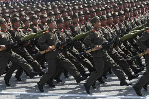 Ma quale guerra: i soldati di Kim nel Kursk sono "distratti dal porno"