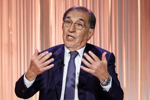 Scontri a Bologna, La Russa: "Certa sinistra scende in piazza con i facinorosi"