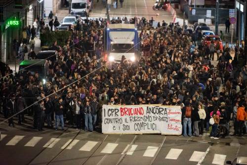 Manifestazione no-Cpr a Torino | Gallery