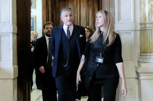 Giuli, "Report" e il metodo faida