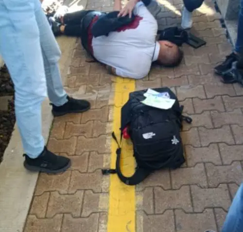 Capotreno accoltellato da nordafricani a Genova. Salvini: "Nessuna clemenza"