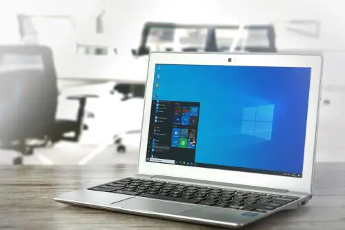 Windows 11, pubblicità sempre più aggressive: ecco il trucco per liberarsene