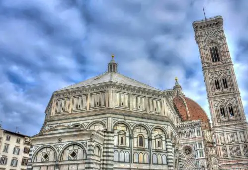 Turismo, il ministro Santanchè riunisce a Firenze i protagonisti del settore
