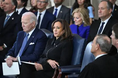 Dopo il flop Kamala, democratici nel caos. "Adesso serve una resa dei conti totale"