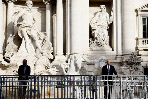 La passerella alla Fontana di Trevi