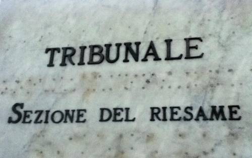 "Non sa l'italiano e non si difende". E così il Riesame libera trafficante