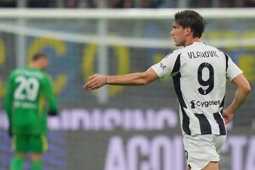 Comolli alza la voce nel caos Juventus. Vlahovic in vendita solo per 20 milioni
