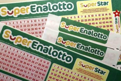 SuperEnalotto, vinti 125mila euro e il Jackpot vola a 33 milioni