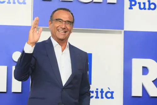 Carlo Conti annuncia i 30 big: chi parteciperà a Sanremo 2025