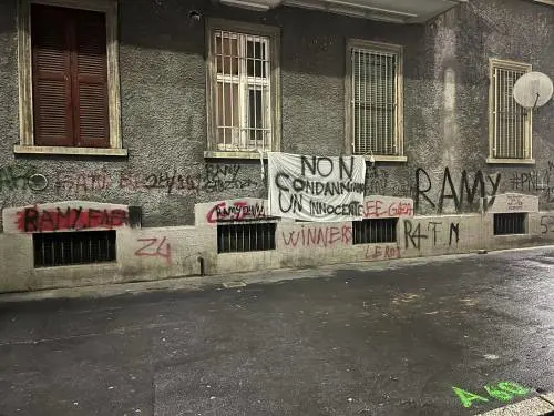Gli striscioni dedicati a Ramy Elgaml a Corvetto
