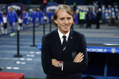 L'assist di Mancini: "Voterò Acquaroli". E la sinistra lo attacca