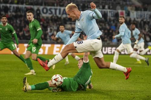 Furia Lazio sull'Olanda. L'Uefa resta in silenzio