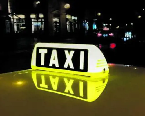 Cortei e disagi per lo sciopero. App InTaxi: "Noi regolari"