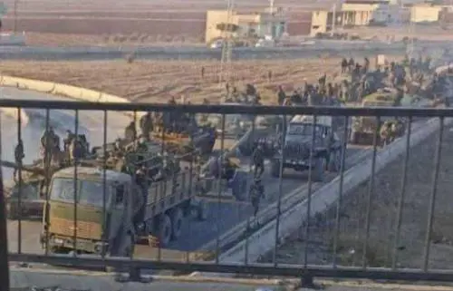 La marcia dei jihadisti verso Hama e la presa di Aleppo: cosa sta succedendo in Siria