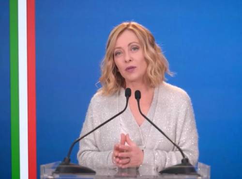 "Diversi, ma coesi". Meloni rilancia l'unità del centrodestra e l'azione di governo