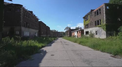 East Cleveland (screenshot da  Youtube)