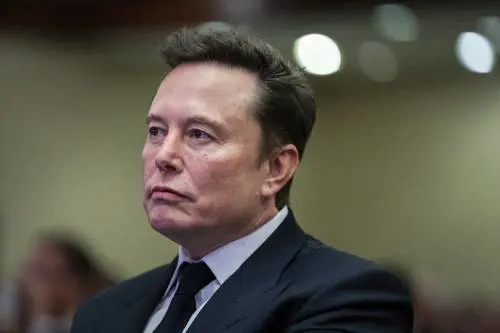 Sinistra italiana col paraocchi. I colpevoli sono sempre loro: Musk e l'internazionale nera