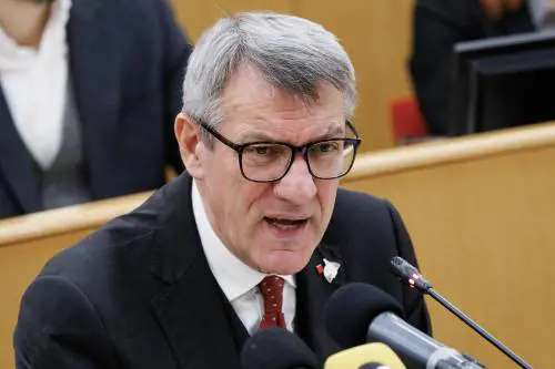 Landini snobba il lavoro per il pacifismo. Ma gli piace fare la guerra al governo