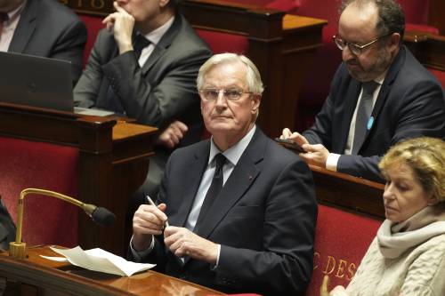 Appello di Barnier: "No alla sfiducia"