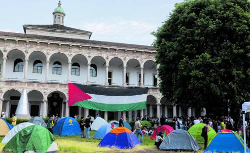 I pannelli da imbrattare per salvare la Statale