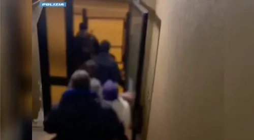 L'arresto della 19enne keniota all'aeroporto di Orio al Serio