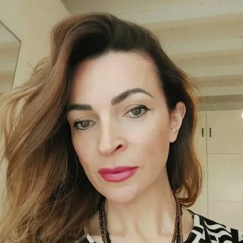 La moglie di Vannacci: "A casa c'è il matriarcato, comando io"