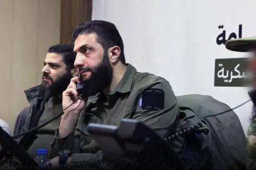 Al Jolani promette moderazione in Siria. Washington: "Attendiamo i fatti"