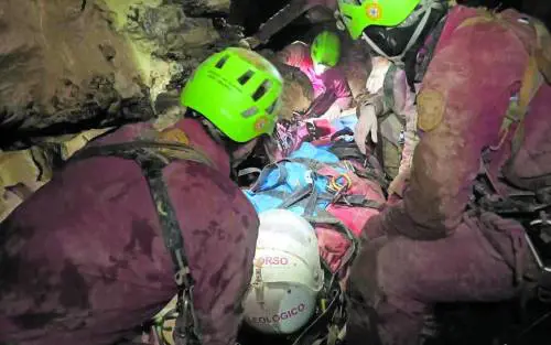 Ottavia inizia la risalita. "Mai più sotto terra"