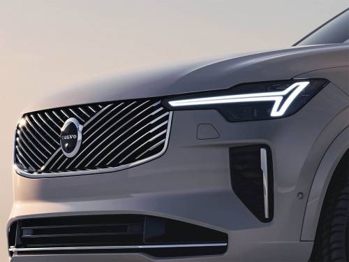 Volvo ES90: il futuro incerto delle auto elettriche di lusso